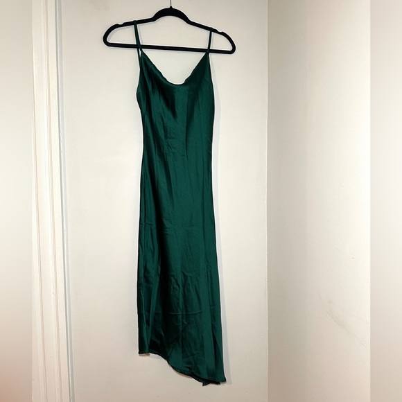 CYPRUS DRESS - EMERALD - Picture 3 of 4